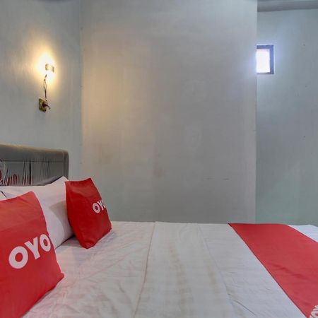 Capital O 91690 Moza Guest House Klaten Zewnętrze zdjęcie